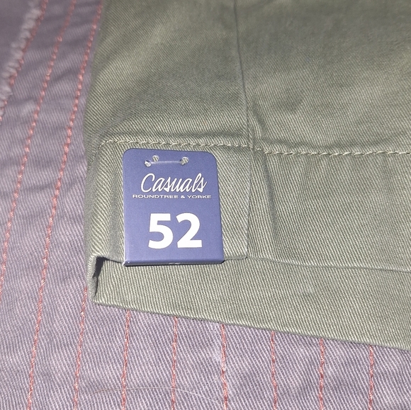 2 pairs of Roundtree and Yorke BigMan Classic Fit flat front shorts in a size 52 - Picture 3 of 16